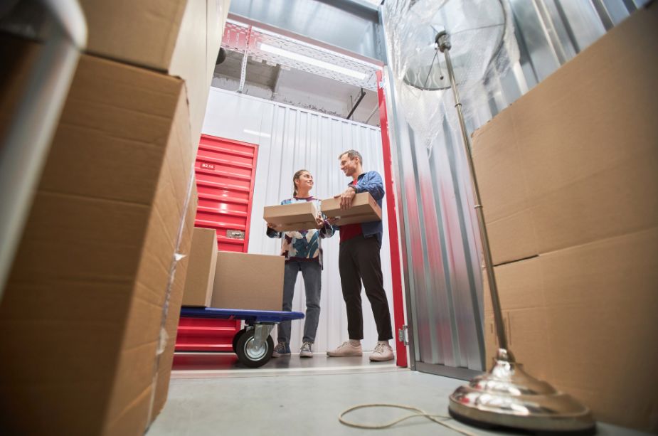 Benefits of Renting a Storage Unit for Your Move - Nilson Van and Storage