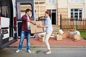 2 Best Ways to Make Moving Across Town a Breeze