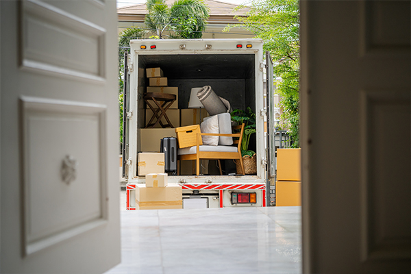 Not all residential movers are the same! Depending on your move, there are many factors you must consider. Find help you can trust by reading this guide.