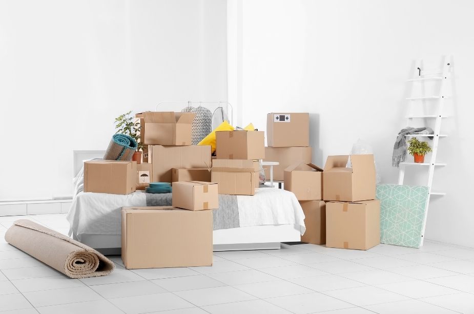 3 Useful Tips and Tricks to Packing for an International Move