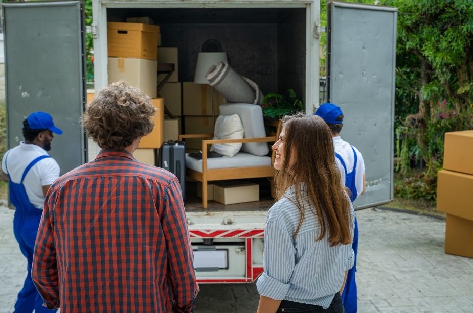 The Most Important Things to Consider When Hiring an International Moving Company