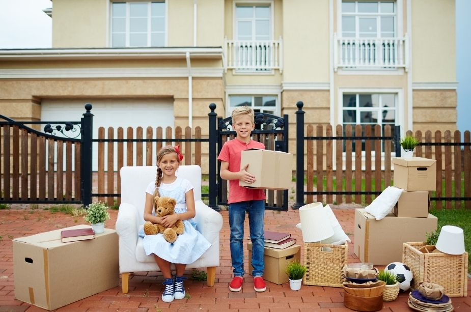 Three Things to Plan for When Relocating Internationally - Nilson Van and Storage