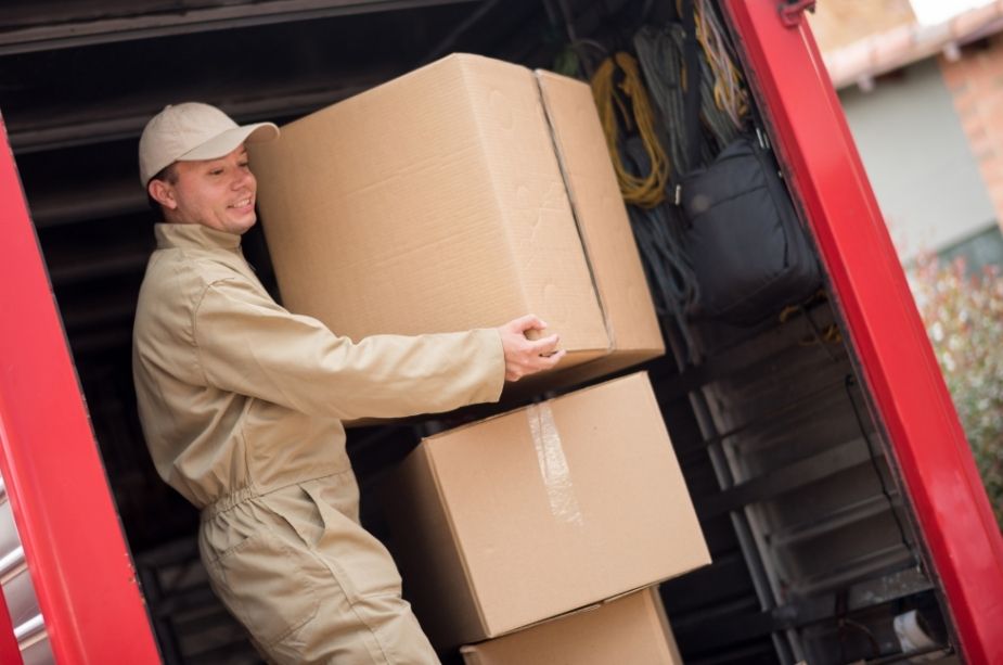 What Questions Should I Ask a Mover before Booking a Military Move? - Nilson Van and Storage