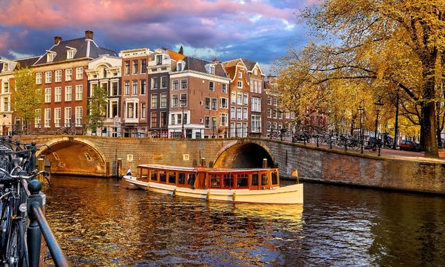 Moving to Netherlands from USA | Nilson Van and Storage